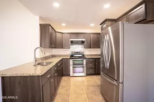 3131 W Donald Dr, Phoenix, AZ 85027 - Photo 7