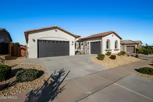 19038 W Cameron Dr, Surprise, AZ 85388 - Photo 3