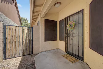 10405 N 65th Drive, Glendale, AZ 85302 - Photo 7