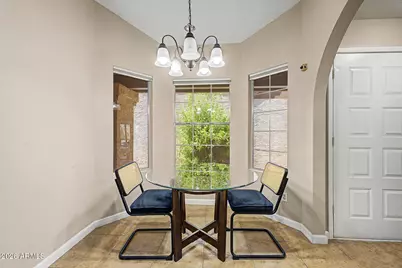 10405 N 65th Drive, Glendale, AZ 85302 - Photo 11
