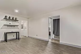 1922 E Laguna Dr, Tempe, AZ 85282 - Photo 9