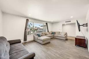 1922 E Laguna Dr, Tempe, AZ 85282 - Photo 7
