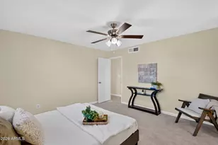 2214 S Cottonwood Dr, Tempe, AZ 85282 - Photo 25