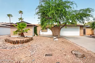 2214 S Cottonwood Dr, Tempe, AZ 85282 - Photo 1