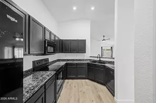 5853 W Seldon Ln, Glendale, AZ 85302 - Photo 11