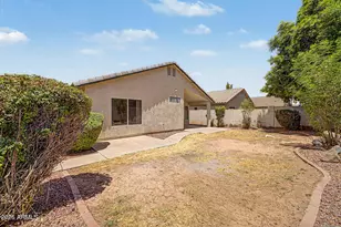 685 E Cantebria Dr, Gilbert, AZ 85296 - Photo 25