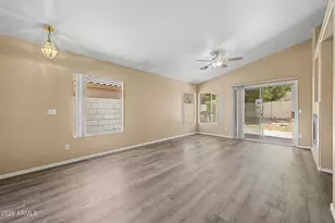 685 E Cantebria Dr, Gilbert, AZ 85296 - Photo 5