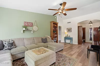 3244 E Rosemonte Drive, Phoenix, AZ 85050 - Photo 3