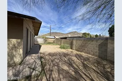 10831 N 18th Avenue #2, Phoenix, AZ 85029 - Photo 3
