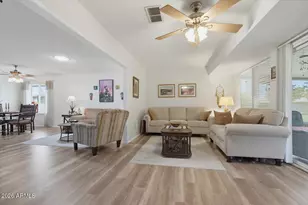 10611 W Saratoga Cir, Sun City, AZ 85351 - Photo 9