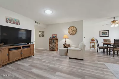 10611 W Saratoga Circle, Sun City, AZ 85351 - Photo 23