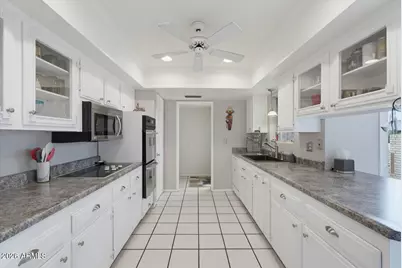 10611 W Saratoga Circle, Sun City, AZ 85351 - Photo 21