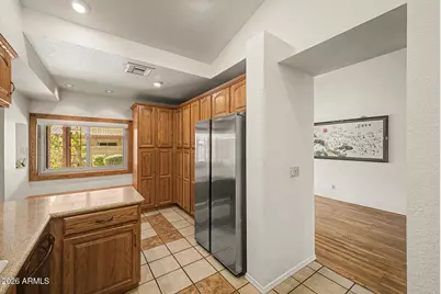 911 E Secretariat Drive, Tempe, AZ 85284 - Photo 15