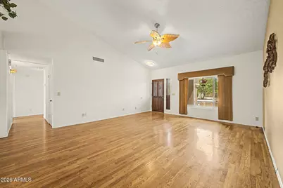 911 E Secretariat Drive, Tempe, AZ 85284 - Photo 7
