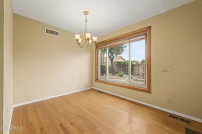 911 E Secretariat Drive, Tempe, AZ 85284 - Photo 17