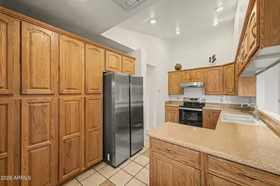 911 E Secretariat Drive, Tempe, AZ 85284 - Photo 13