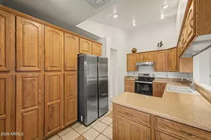 911 E Secretariat Dr, Tempe, AZ 85284 - Photo 13