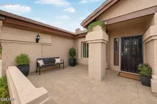 911 E Secretariat Dr, Tempe, AZ 85284 - Photo 5