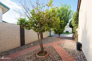2316 W Port Royale Ln, Phoenix, AZ 85023 - Photo 27