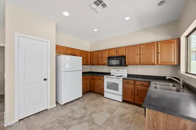 6917 S 50th Glen, Laveen, AZ 85339 - Photo 15