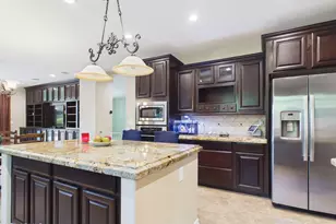 2567 E Penedes Dr, Gilbert, AZ 85298 - Photo 9
