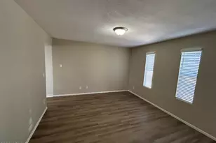 4335 E Nancy Ln, Phoenix, AZ 85042 - Photo 9