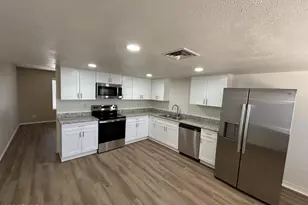 4335 E Nancy Ln, Phoenix, AZ 85042 - Photo 5