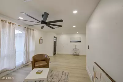 6427 W Lawrence Road, Glendale, AZ 85301 - Photo 7