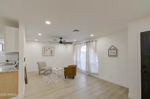 6427 W Lawrence Rd, Glendale, AZ 85301 - Photo 5