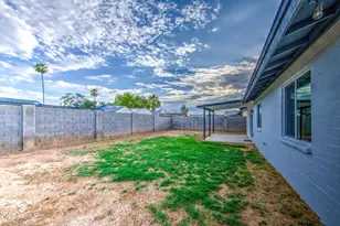 6427 W Lawrence Rd, Glendale, AZ 85301 - Photo 33