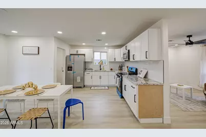 6427 W Lawrence Road, Glendale, AZ 85301 - Photo 9