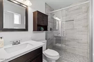 26 W Erie Dr, Tempe, AZ 85282 - Photo 25