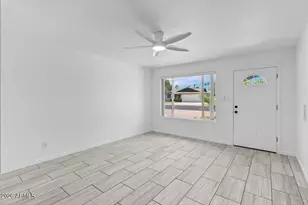 26 W Erie Dr, Tempe, AZ 85282 - Photo 5