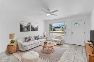 26 W Erie Dr, Tempe, AZ 85282 - Photo 5