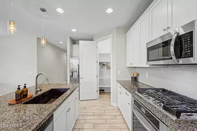 17455 W Bloomfield Road, Surprise, AZ 85388 - Photo 15