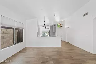 6536 W Desert Hollow Dr, Phoenix, AZ 85083 - Photo 7