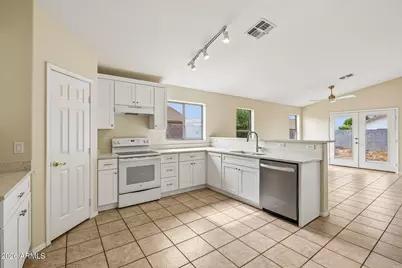 1618 W Pollack Street, Phoenix, AZ 85041 - Photo 11