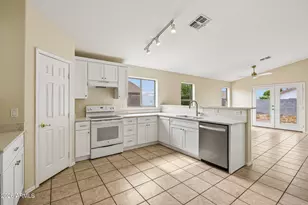 1618 W Pollack St, Phoenix, AZ 85041 - Photo 11