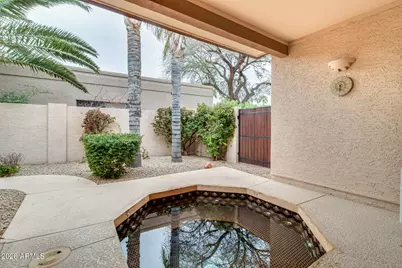 10675 E Cinnabar Avenue, Scottsdale, AZ 85258 - Photo 41
