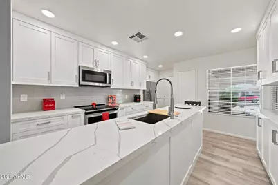 7241 W Laurel Lane, Peoria, AZ 85345 - Photo 15