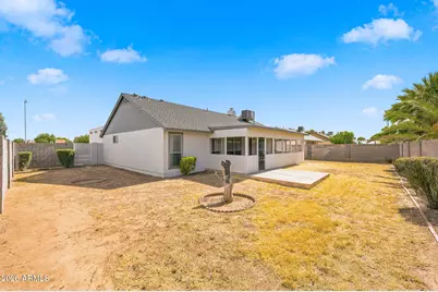 7241 W Laurel Lane, Peoria, AZ 85345 - Photo 37