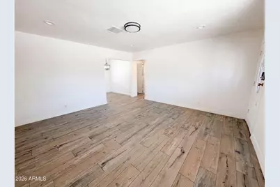 4505 W Clarendon Avenue, Phoenix, AZ 85031 - Photo 5