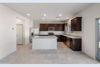 2428 S 246th Lane, Buckeye, AZ 85326 - Photo 5