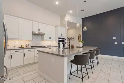 21147 W Hillcrest Boulevard, Buckeye, AZ 85396 - Photo 9