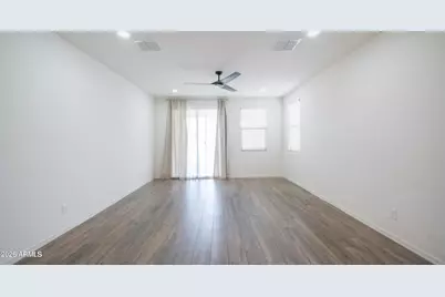 10872 W Marshall Avenue, Phoenix, AZ 85037 - Photo 9