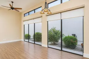 8331 E Cactus Wren Rd, Scottsdale, AZ 85250 - Photo 9