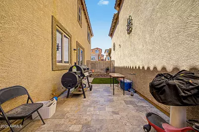 7773 W Bonitos Drive, Phoenix, AZ 85035 - Photo 31