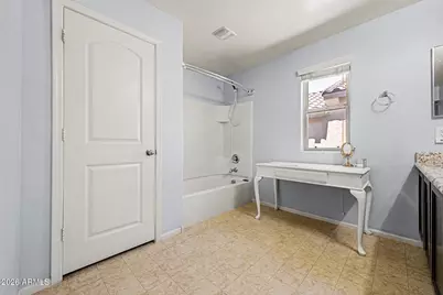7773 W Bonitos Drive, Phoenix, AZ 85035 - Photo 19