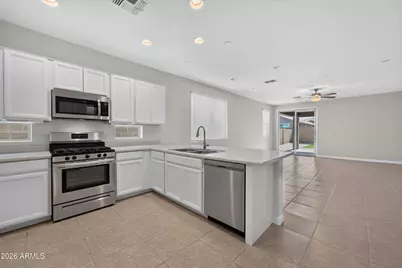 3737 S 64th Lane, Phoenix, AZ 85043 - Photo 7