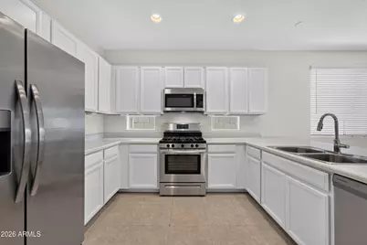 3737 S 64th Lane, Phoenix, AZ 85043 - Photo 9